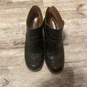 Black Kirk-ease booties